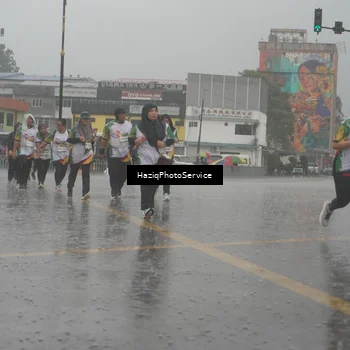 Runner Photo 7736304