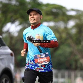 Runner Photo 7736319