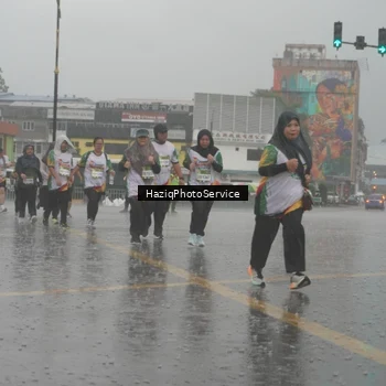 Runner Photo 7736320