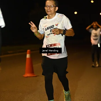 Runner Photo 7736328