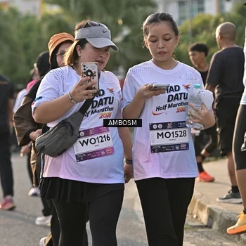 Runner Photo 7736333