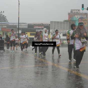 Runner Photo 7736376