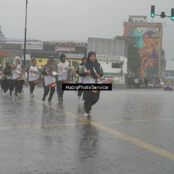 Runner Photo 7736390