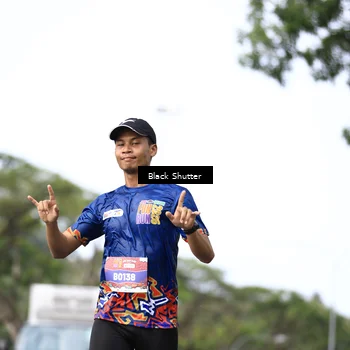 Runner Photo 7736409