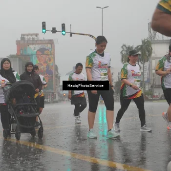 Runner Photo 7736416