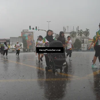 Runner Photo 7736439