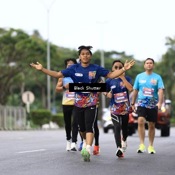 Runner Photo 7736447