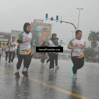 Runner Photo 7736459