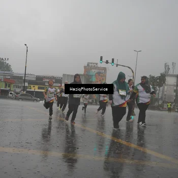 Runner Photo 7736474
