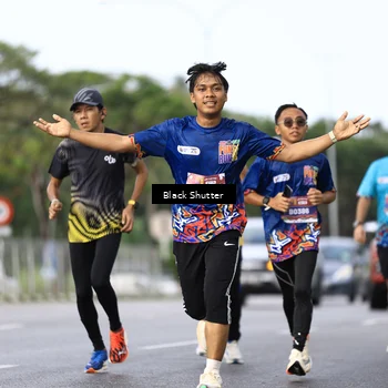 Runner Photo 7736487