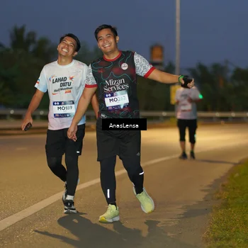 Runner Photo 7736489