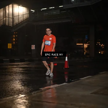 Runner Photo 7736499