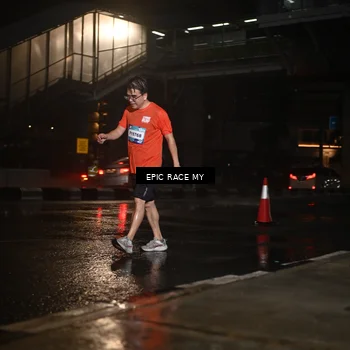 Runner Photo 7736502