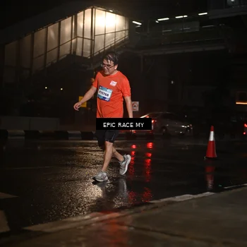 Runner Photo 7736503