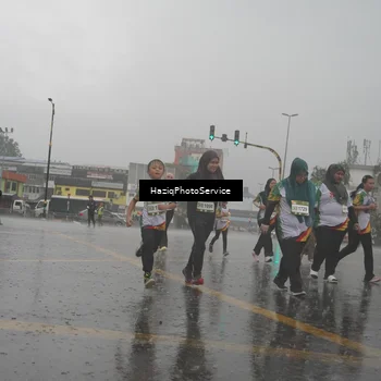 Runner Photo 7736504