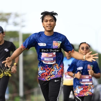 Runner Photo 7736509