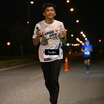 Runner Photo 7736512