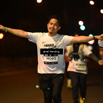 Runner Photo 7736517