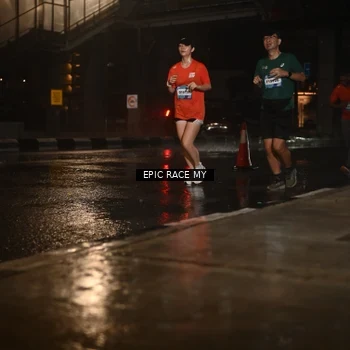 Runner Photo 7736524