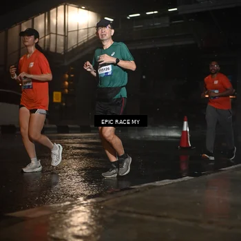 Runner Photo 7736530