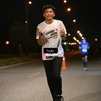 Runner Photo 7736531