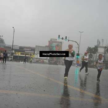 Runner Photo 7736535