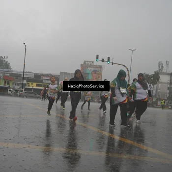 Runner Photo 7736536