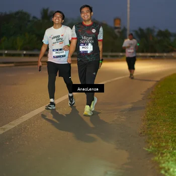 Runner Photo 7736545