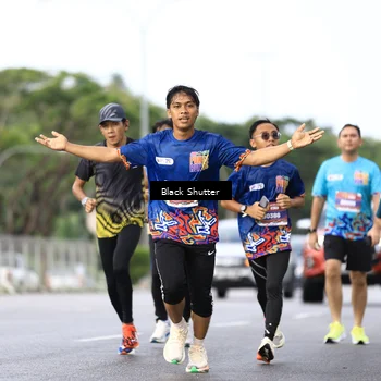 Runner Photo 7736561