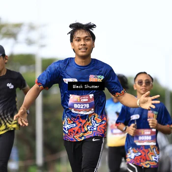Runner Photo 7736563
