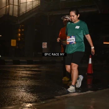 Runner Photo 7736580