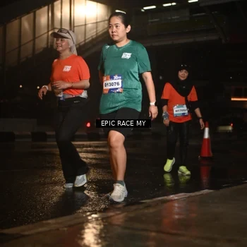 Runner Photo 7736590