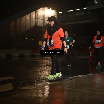 Runner Photo 7736596