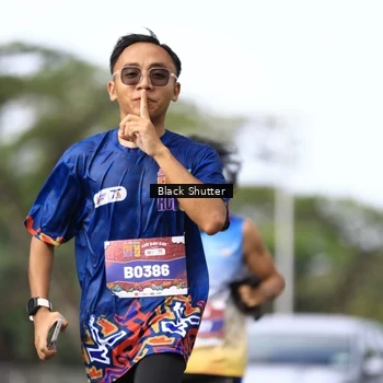 Runner Photo 7736606