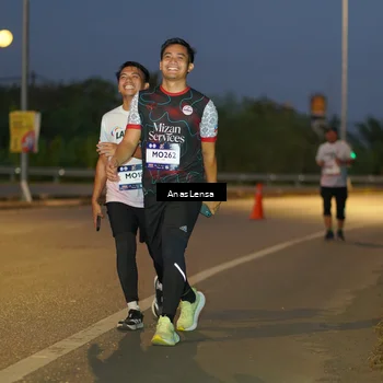 Runner Photo 7736614