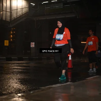 Runner Photo 7736617