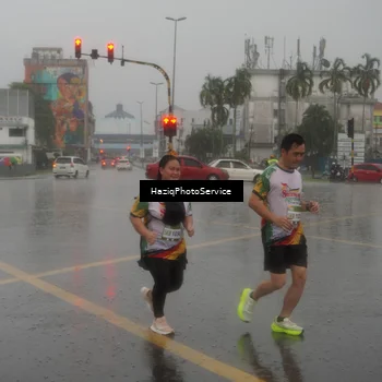 Runner Photo 7736628