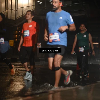 Runner Photo 7736640