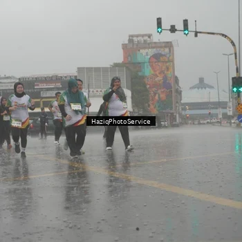 Runner Photo 7736641