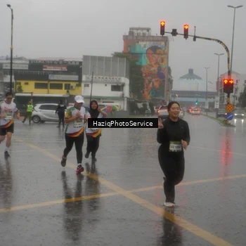 Runner Photo 7736650