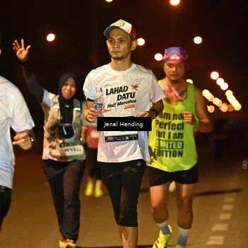 Runner Photo 7736664