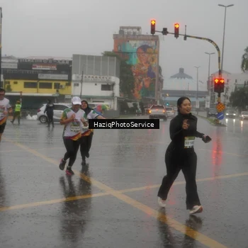 Runner Photo 7736670