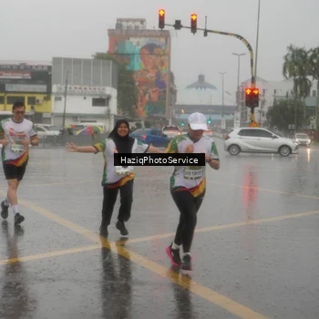 Runner Photo 7736677
