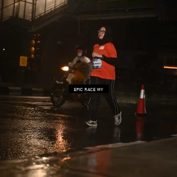 Runner Photo 7736684