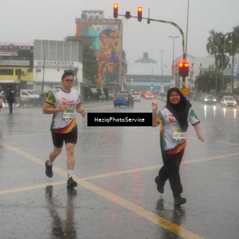 Runner Photo 7736715