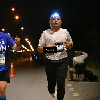 Runner Photo 7736717