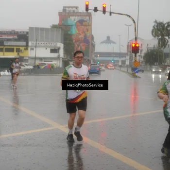 Runner Photo 7736721