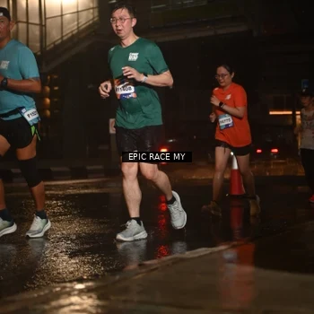 Runner Photo 7736732