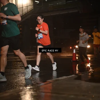 Runner Photo 7736738