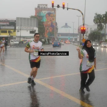 Runner Photo 7736739